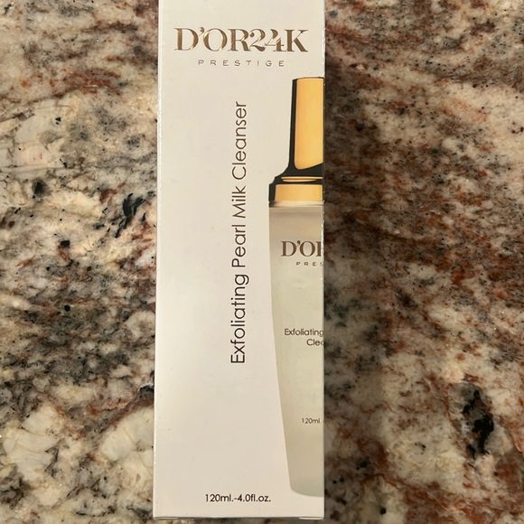 Dor24k prestige exfoliating milk cleanser